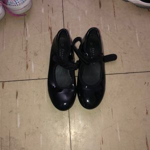 Tap shoes